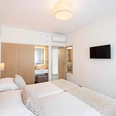 Apartahotel Sofianna 3*